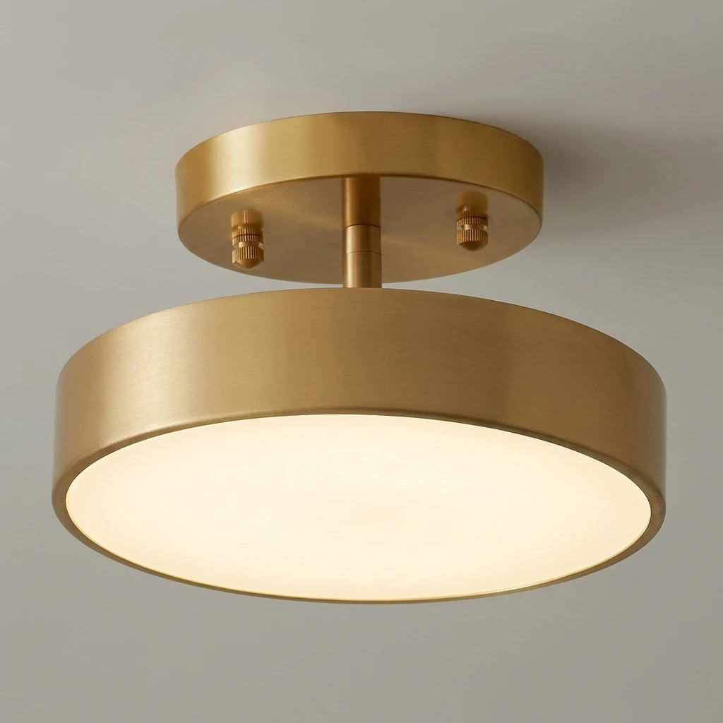 Plafonnier LED Rond Cuivré – gros plan détail laiton