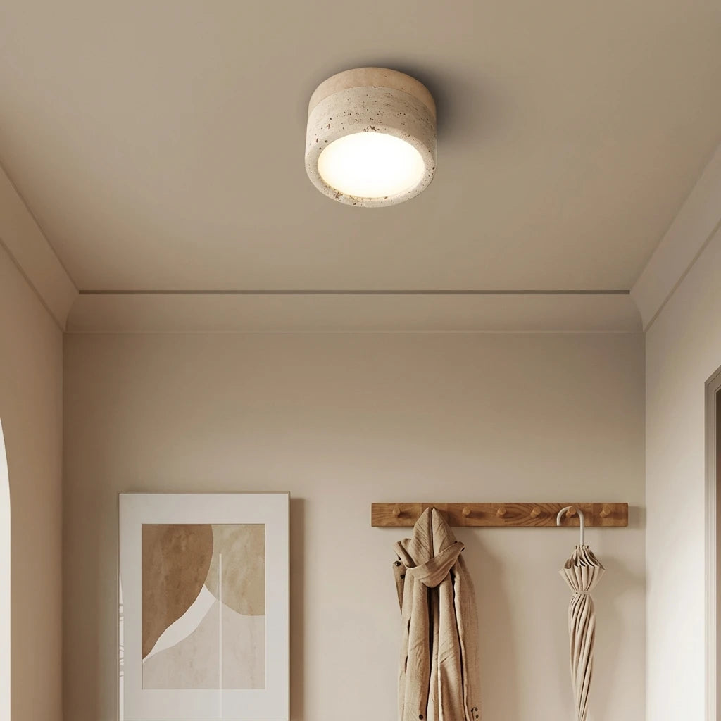 Plafonnier LED Wabi Sabi – mise en situation couloir, ambiance naturelle
