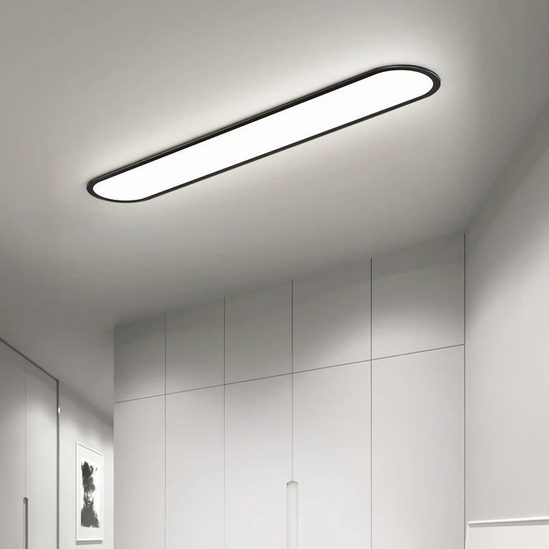 Plafonnier LED ultra-fin couloir blanc – ambiance entrée moderne Image