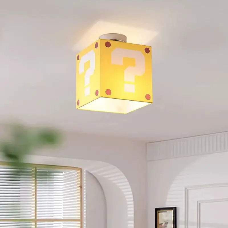 Plafonnier LED point d'interrogation Mario – ambiance chambre enfant allumée