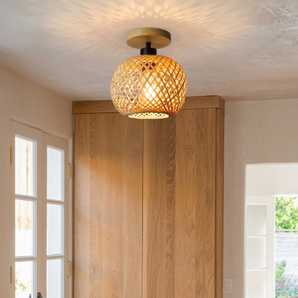 Plafonnier Bambou Tressé Rétro – lifestyle entrée bois naturel