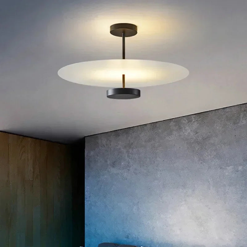 Plafonnier LED nordique luxe – ambiance pièce épurée
