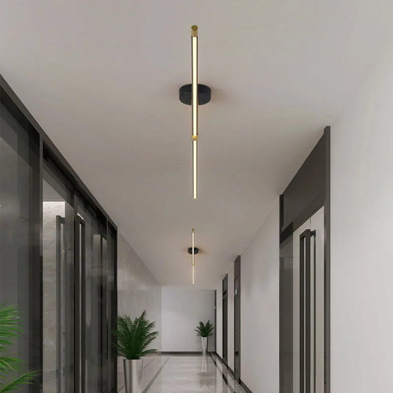 Plafonnier LED linéaire couloir – ambiance entrée lumineuse