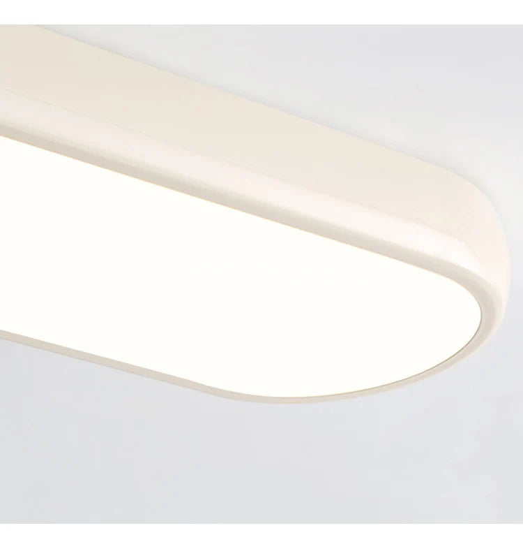 Plafonnier LED Ovale – gros plan diffuseur acrylique