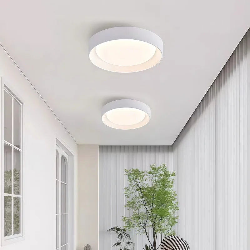 Plafonnier LED blanc rondelle – ambiance balcon extérieur