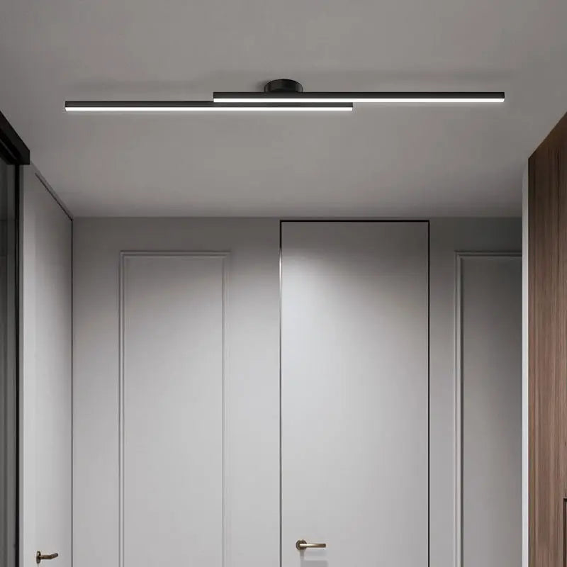 Plafonnier LED aluminium long – ambiance dressing moderne