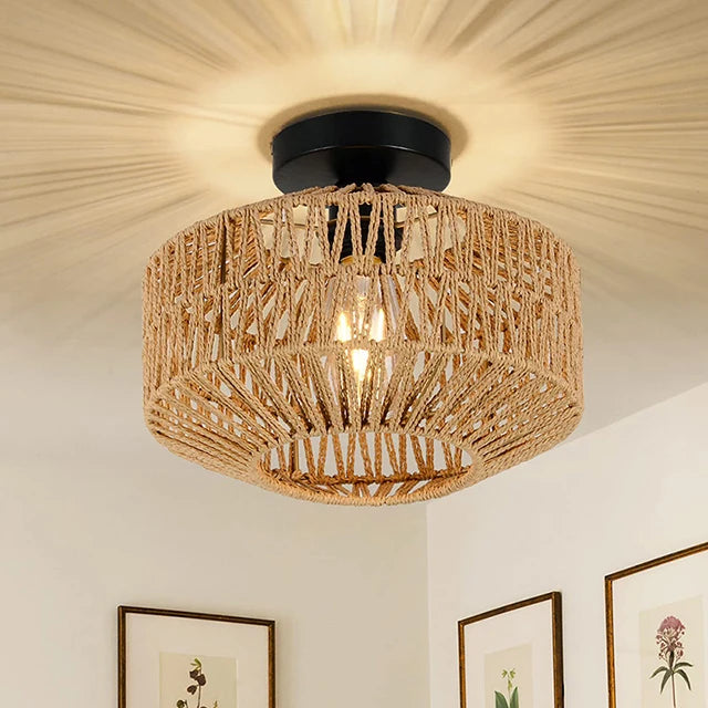 Plafonnier rotin tressé naturel – ambiance salon coin allumé chaud